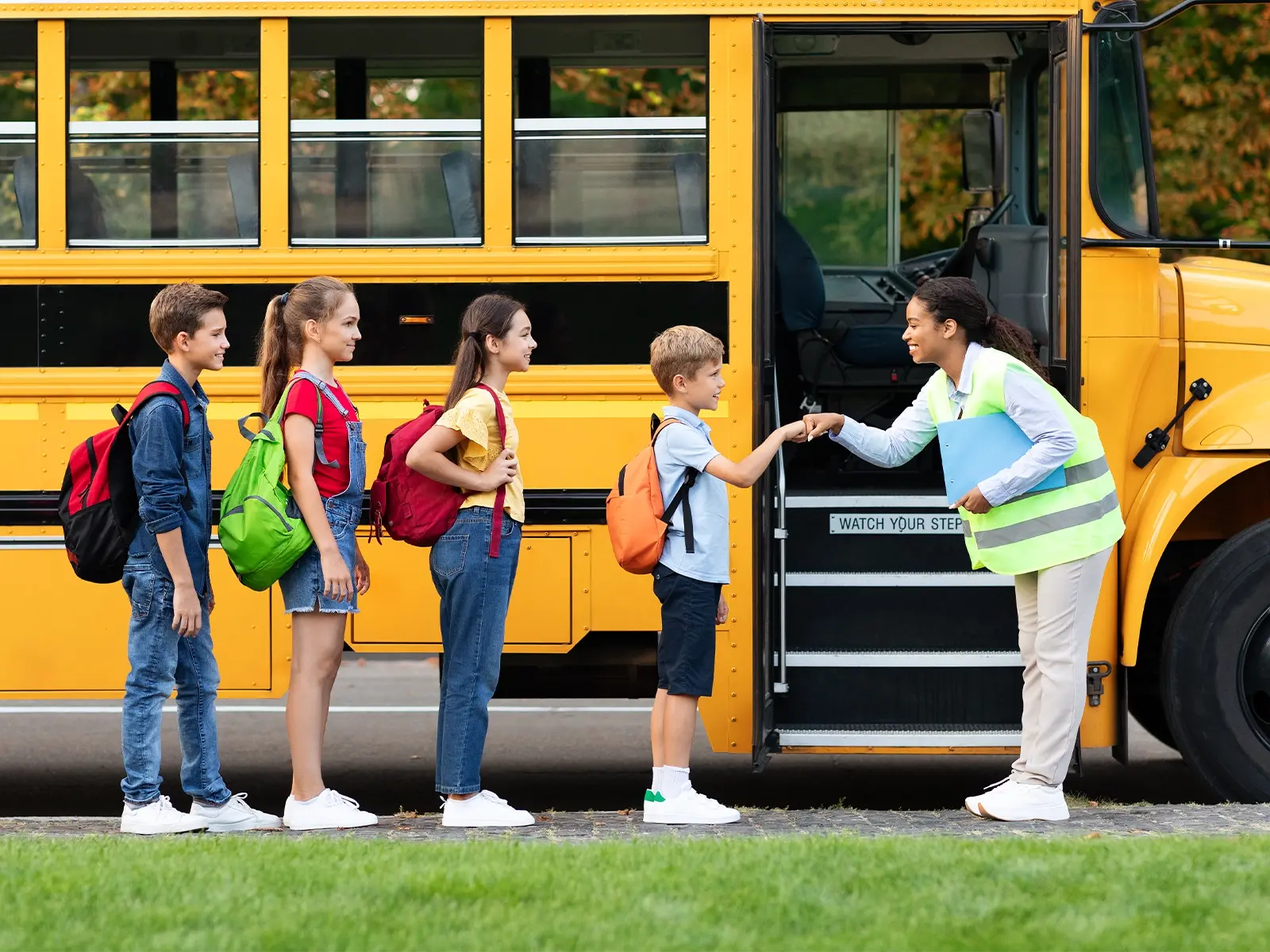  Seamless School Transport for Daily School Runs